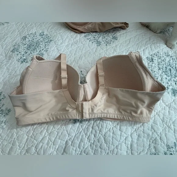 COPY - 2 Soma Stunning Support Bras - 38D - Picture 4 of 13
